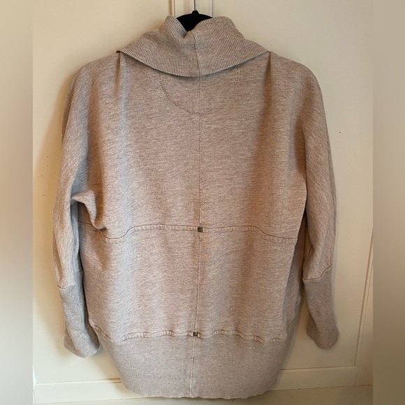 Wilfred Cardigan - Picture 2 of 4